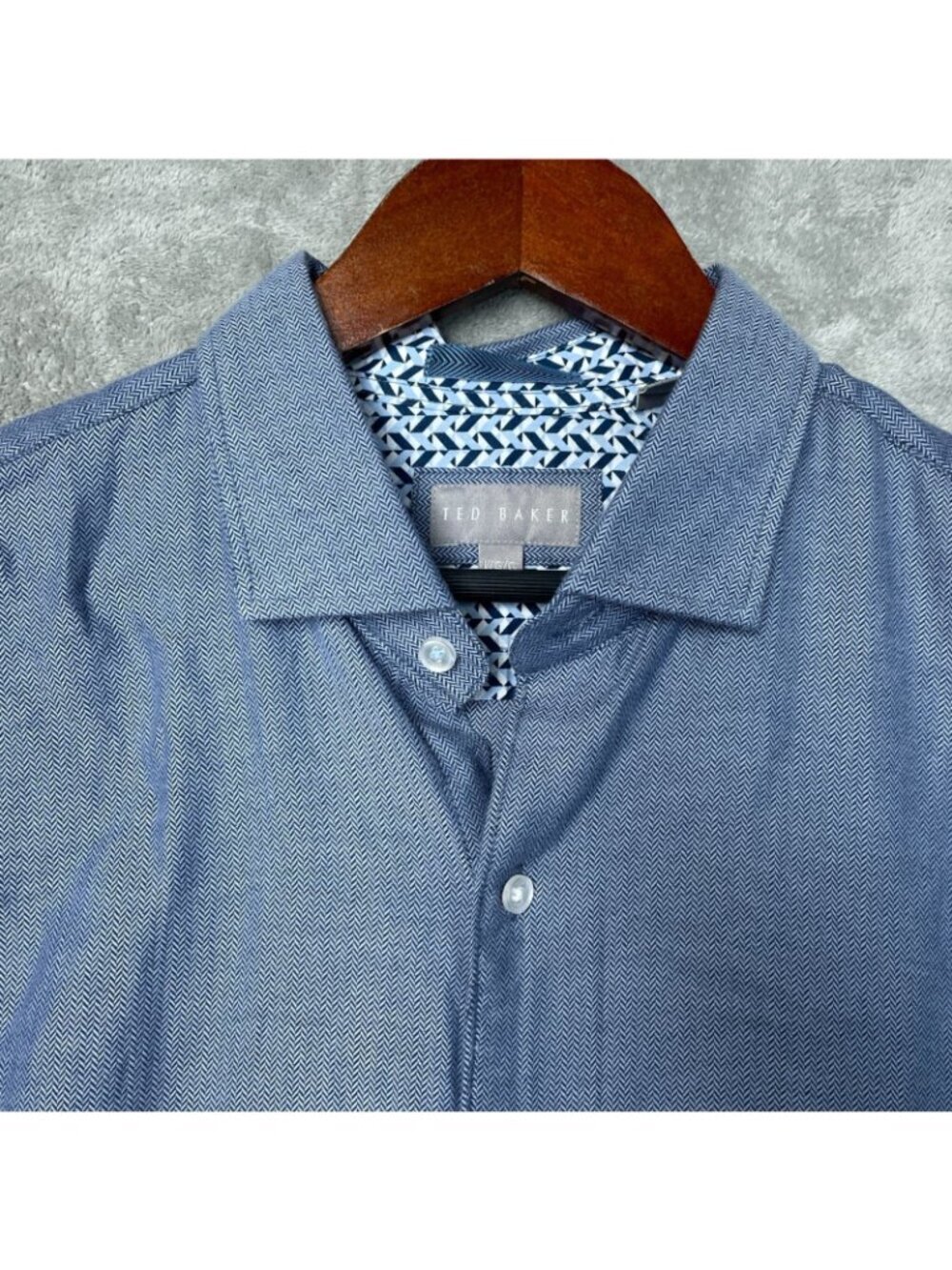 Ted Baker Men's L Blue Herringbone Long Sleeve Button Down Dress Shirt  e1676 - Picture 4 of 10